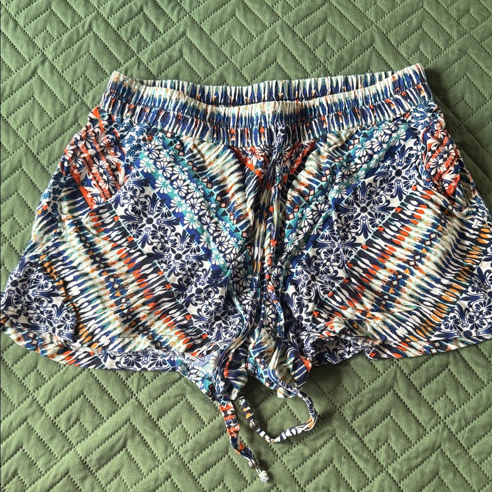 BeBop Multicolor Patterned Women's Shorts